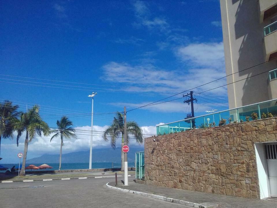 Ap Na Avenida Da Praia Caraguatatuba Exteriér fotografie